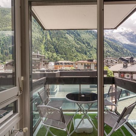 Le Petit Balcon Avec Vue Sur Le Mont-Blanc 2 Etoiles Chamonix Exterior foto